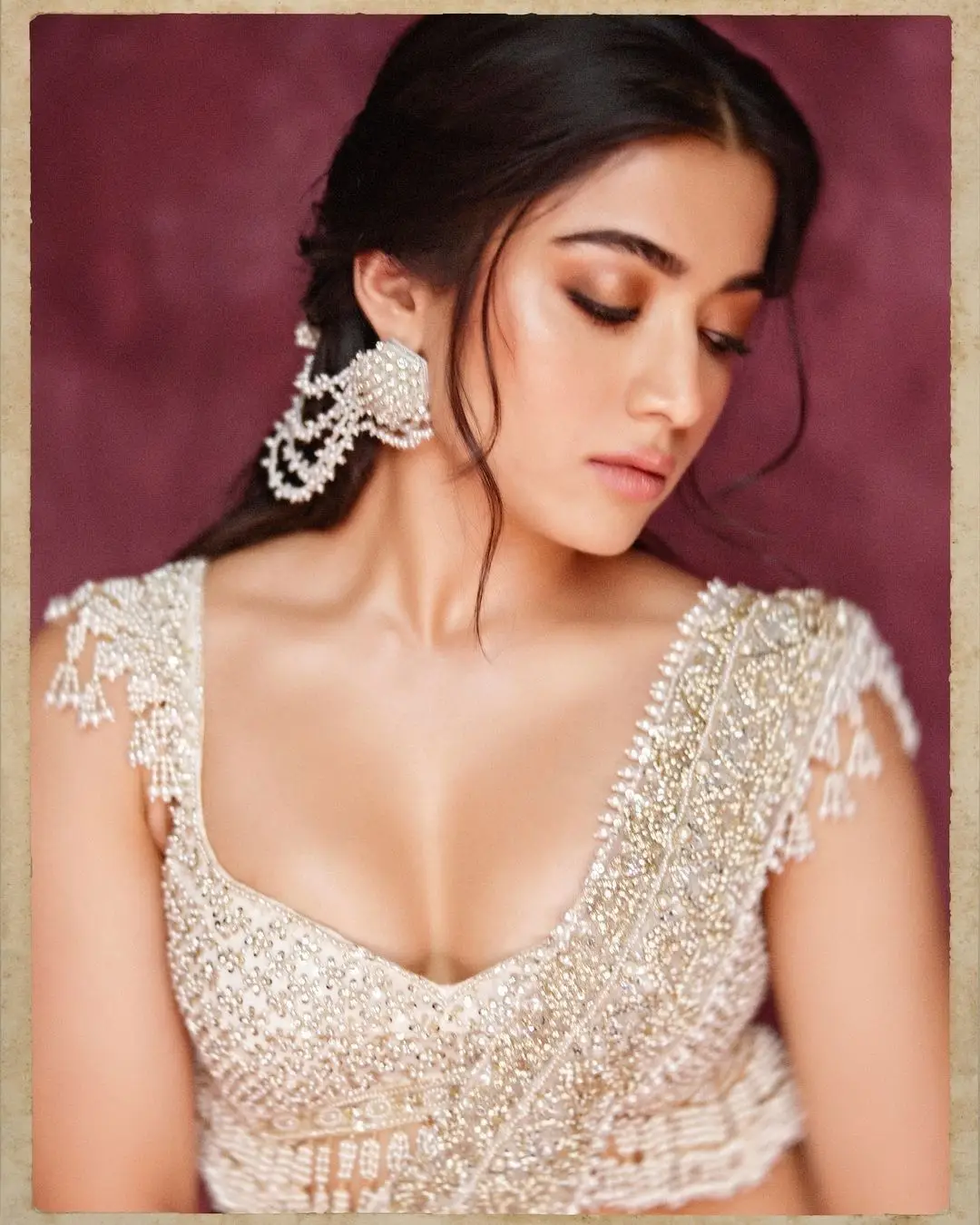 Rashmika Mandanna In Sleeveless White lehenga Choli